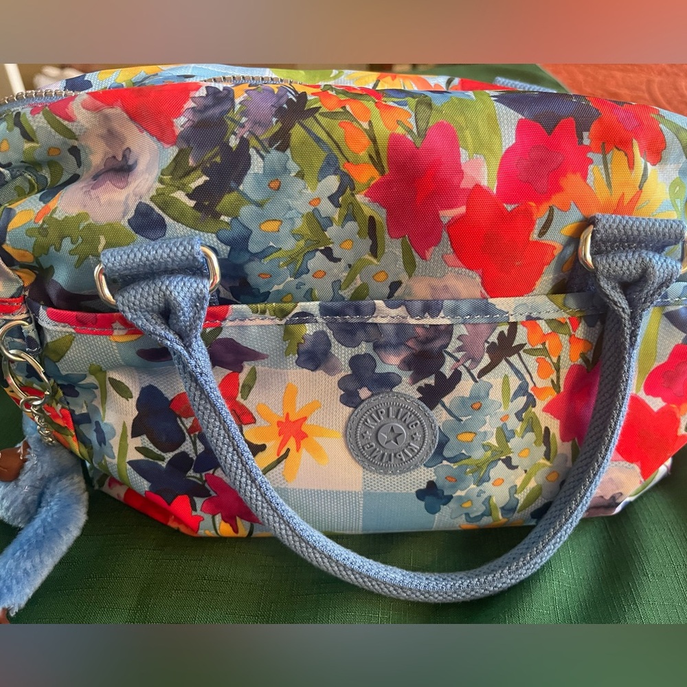 Kipling Floral crossbody purse.